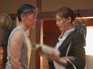 Hẹn hò ở khách sạn với một cô gái trẻ quyến rũ