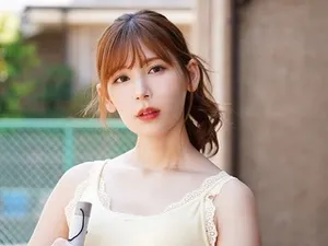 Thằng cháu ngây ngô và bài học tình dục đầu đời của dì trẻ